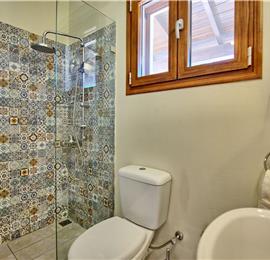 3 bedroom villa with pool, near Acharavi, sleeps 8